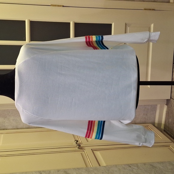 "MECLOTH" SZ. M, Ladies white, rainbow sleeves, 100%polyester, like new conditio - Picture 3 of 14